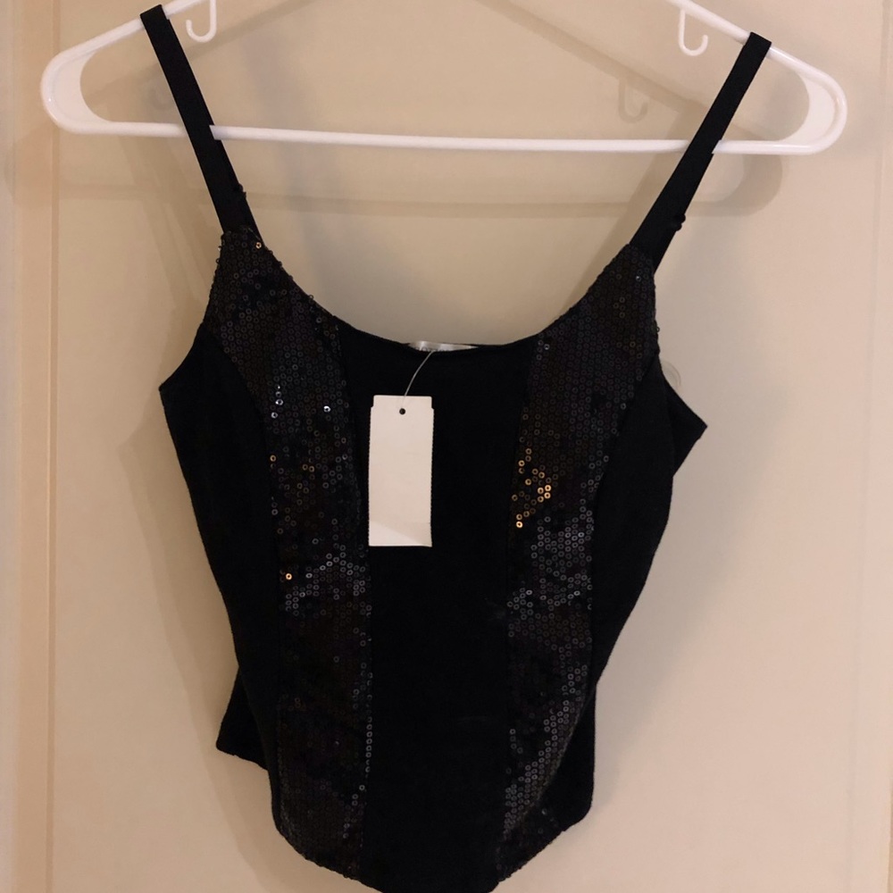 Party Black Top